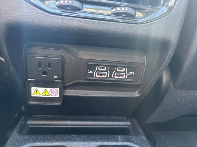 Used 2021 Jeep Grand Cherokee L Limited image 22