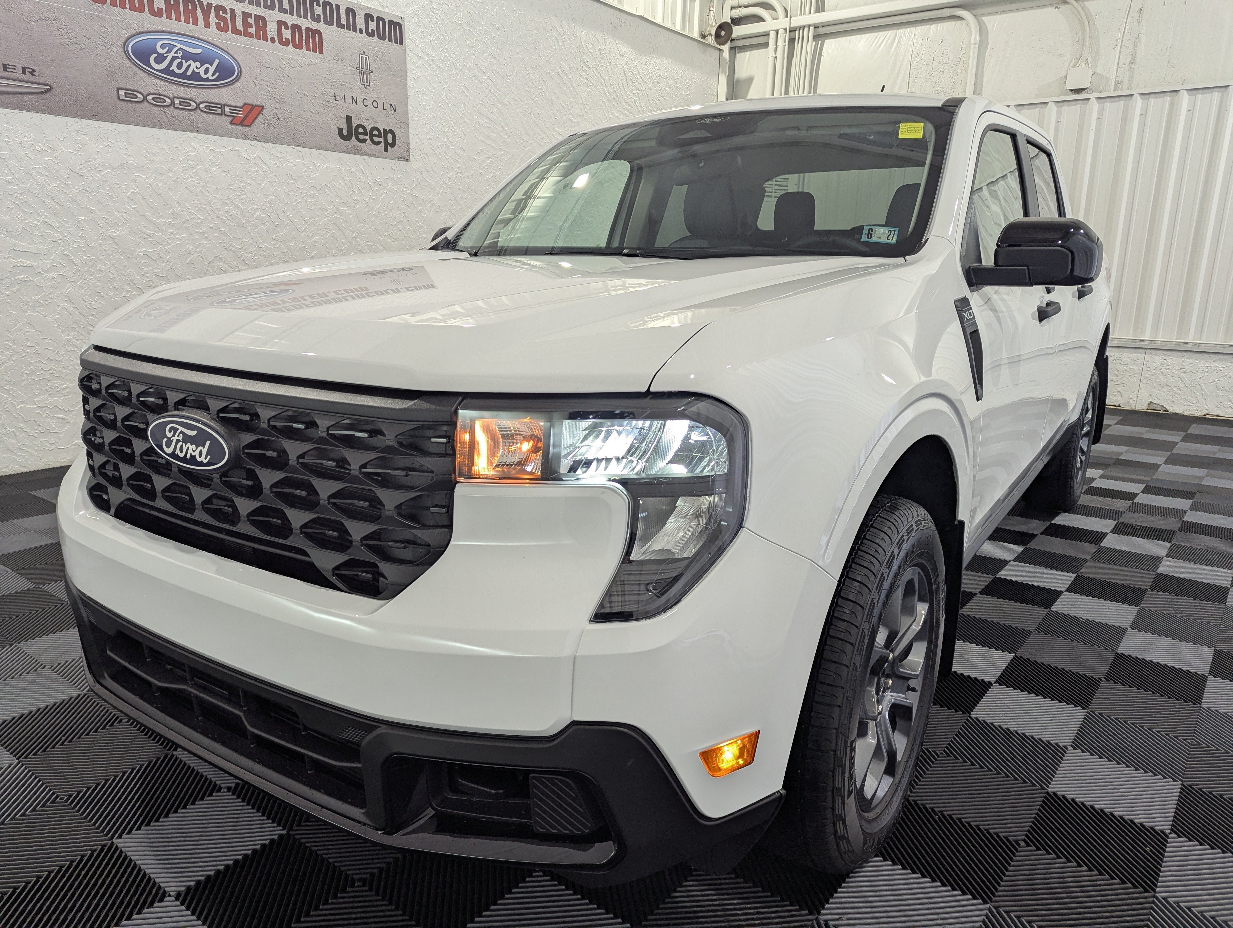 Used 2026 Ford Maverick XLT w/ XLT Luxury Package AWD/4WD image 3