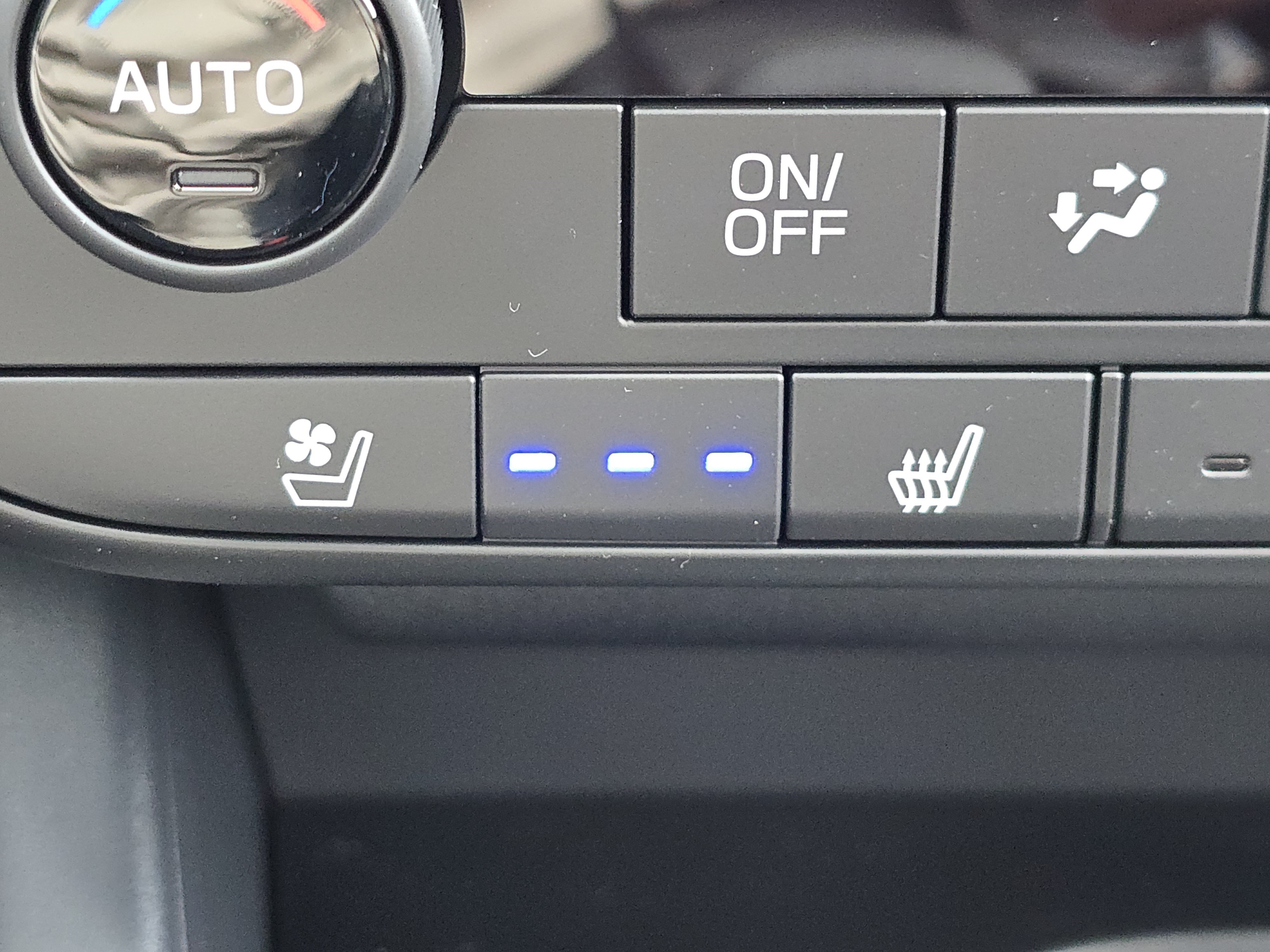 New 2026 Subaru Outback Touring XT AWD/4WD image 11