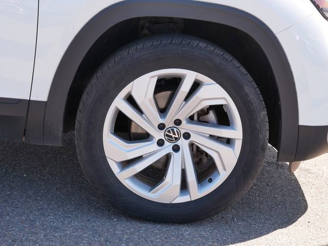 Certified 2023 Volkswagen Atlas SE image 9
