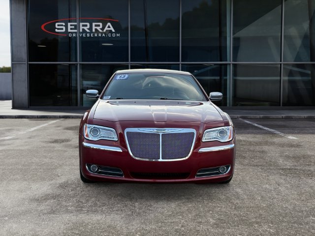 Used 2013 Chrysler 300 C RWD image 8