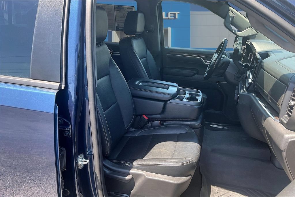 Used 2022 Chevrolet Silverado 1500 LT AWD/4WD image 29