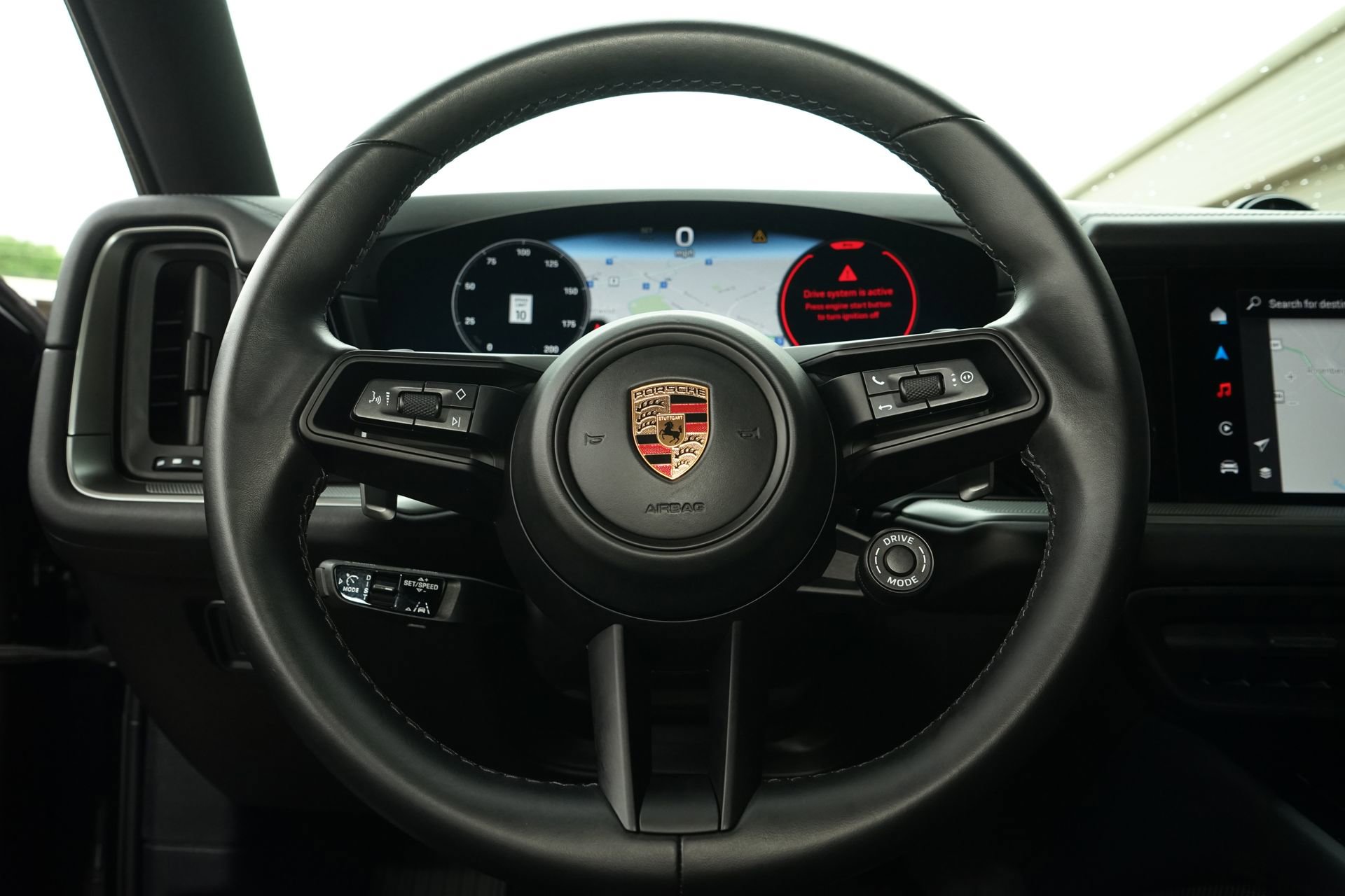 Used 2024 Porsche Cayenne S image 12