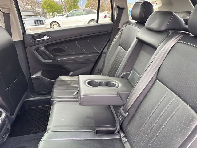 Used 2022 Volkswagen Tiguan SE AWD/4WD image 9