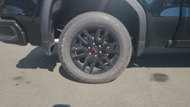 New 2026 GMC Sierra 1500 Elevation w/ X31 Off-Road Package AWD/4WD image 9