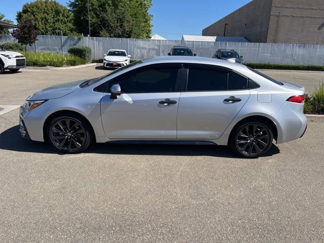 Used 2025 Toyota Corolla SE AWD/4WD image 8