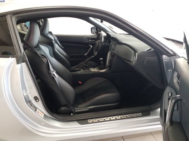 Used 2015 Subaru BRZ Limited w/ Popular Package #1B RWD image 12