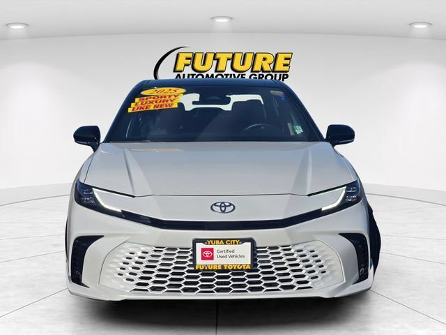 Used 2025 Toyota Camry XSE AWD/4WD image 2