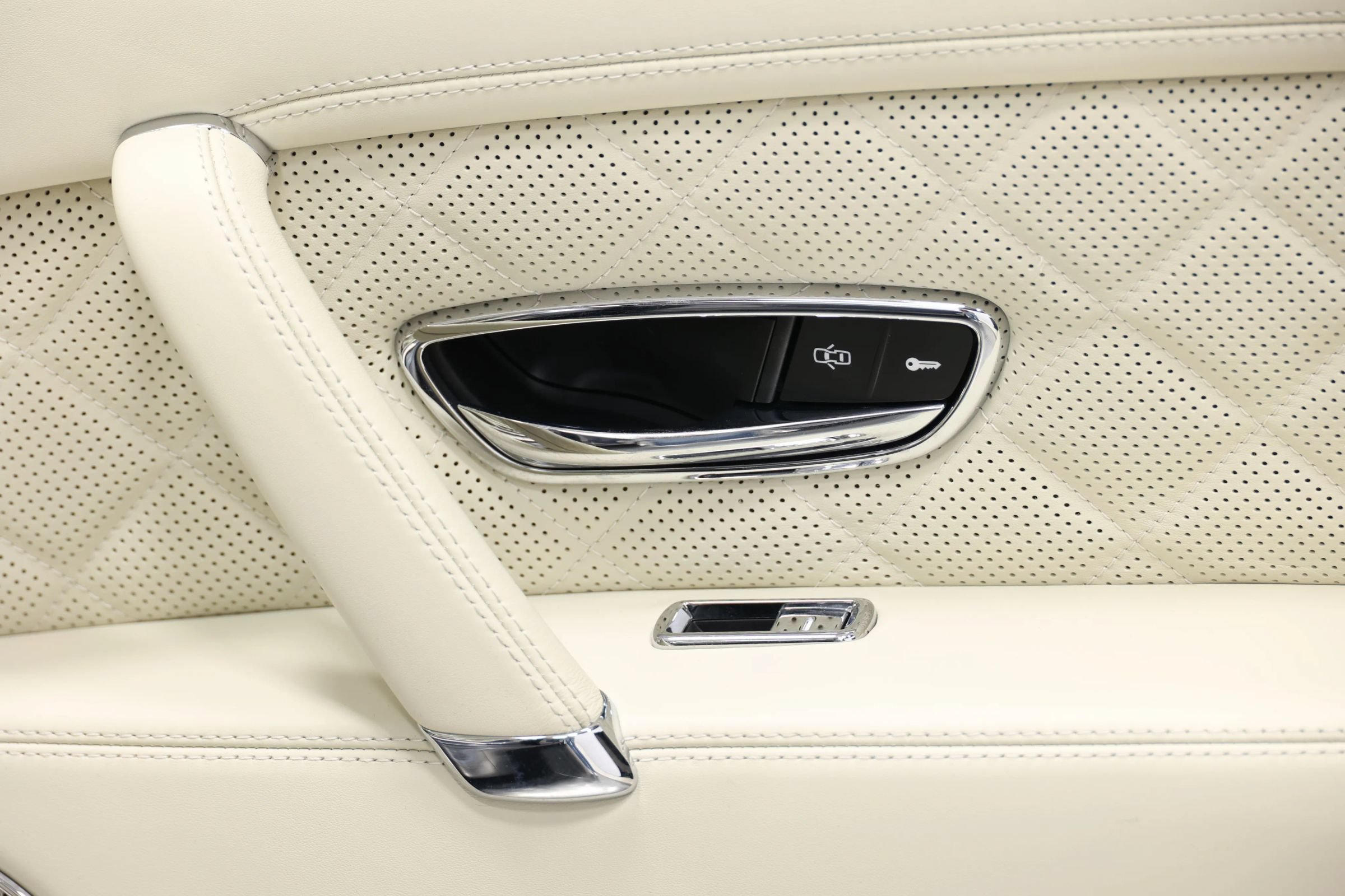 Used 2018 Bentley Flying Spur V8 AWD/4WD image 91