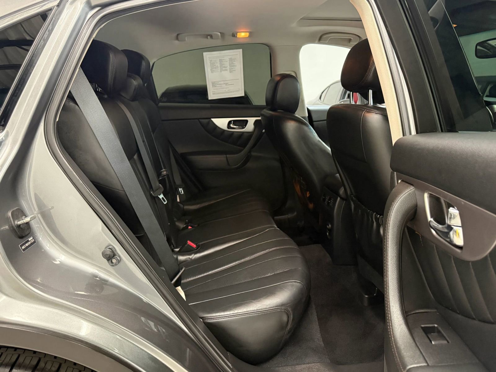 Used 2014 INFINITI QX70 3.7 w/ Premium Package image 23