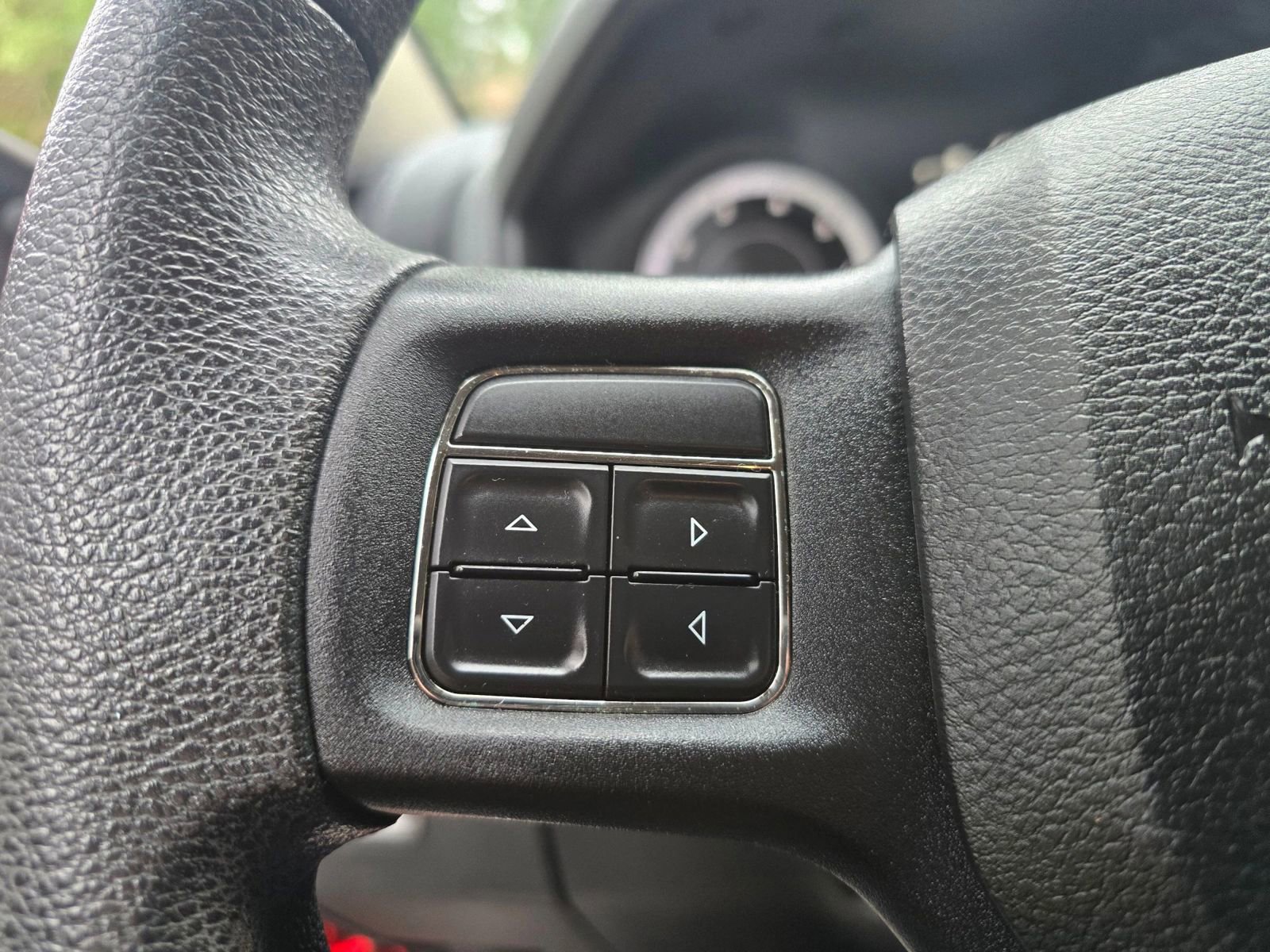 Used 2013 RAM 1500 Express image 24