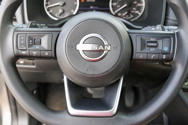 Used 2024 Nissan Rogue SV AWD/4WD image 25