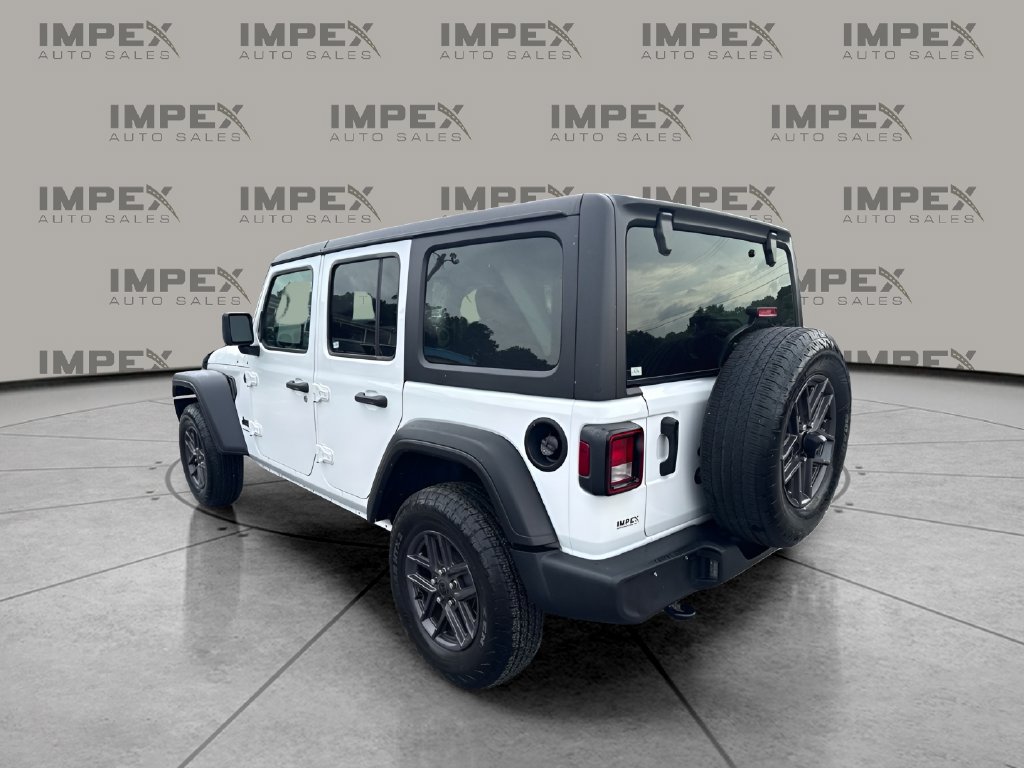 Used 2025 Jeep Wrangler Unlimited Sport AWD/4WD image 3