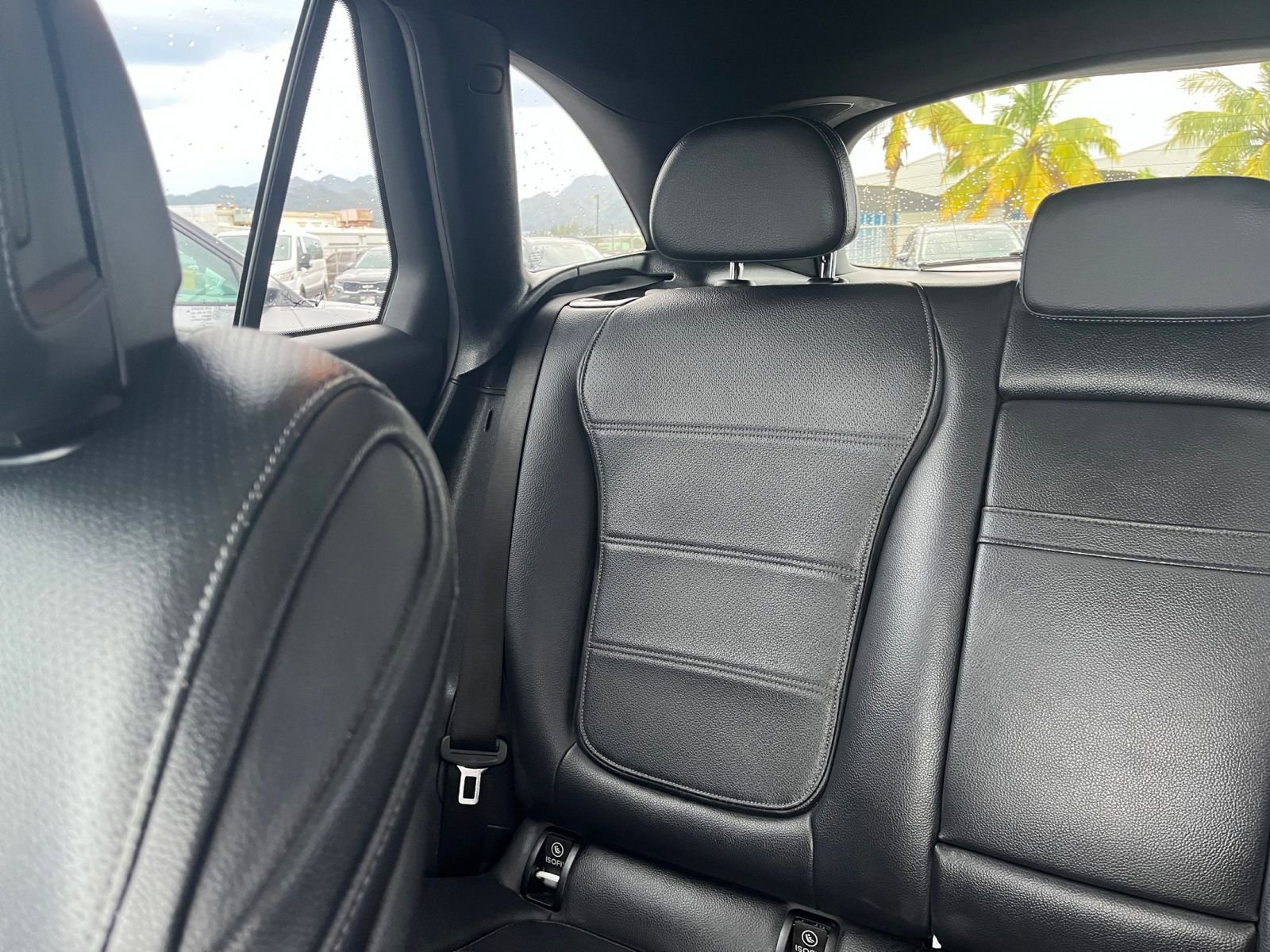 Used 2024 Mercedes-Benz GLC 300 image 40