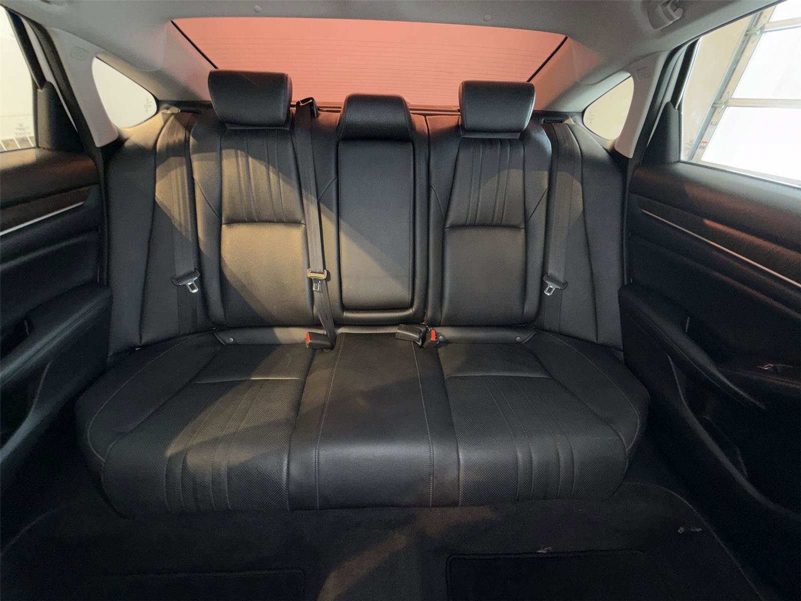 Used 2019 Honda Accord Touring image 23