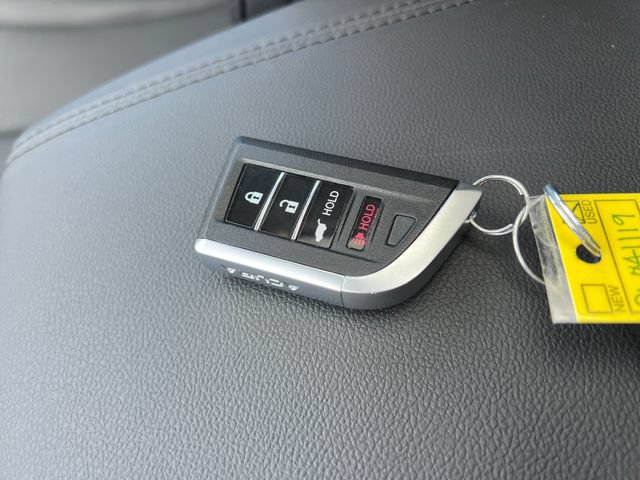 Used 2023 Acura MDX SH-AWD image 30
