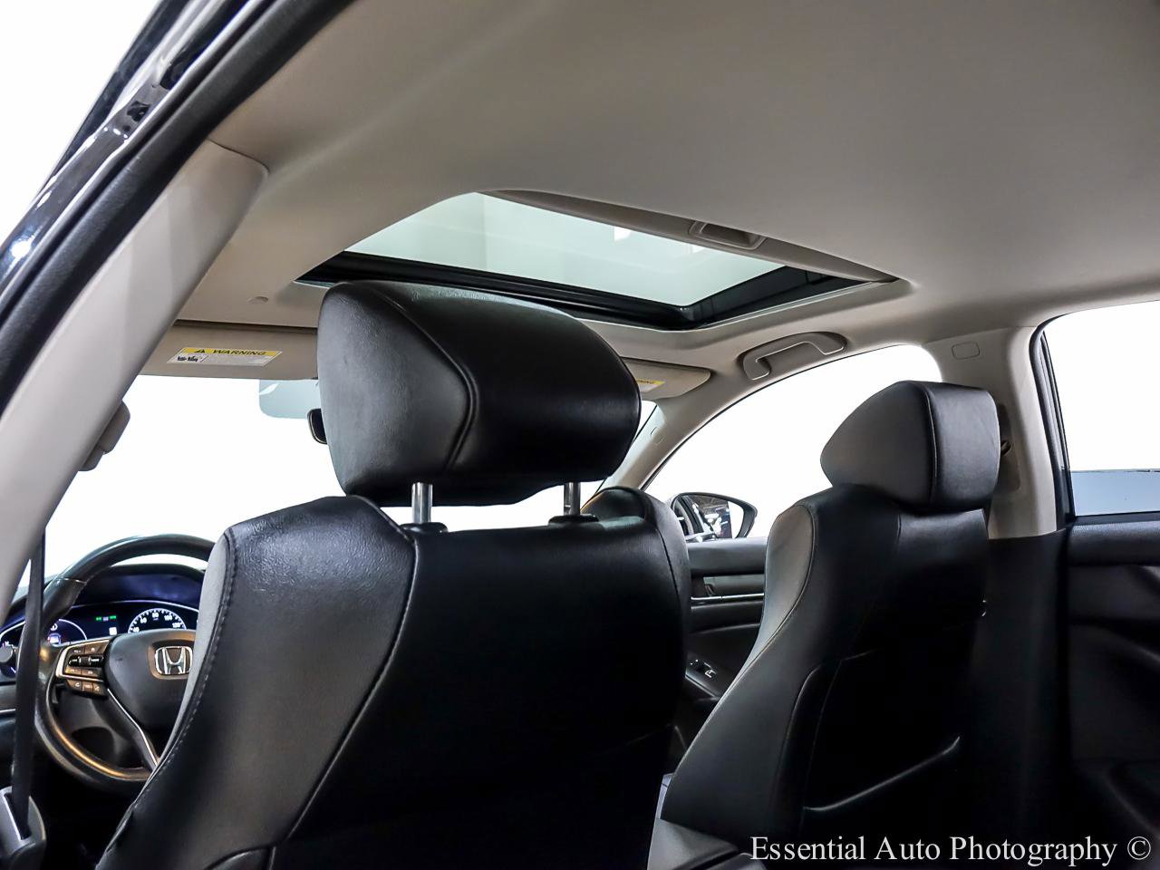 Used 2020 Honda Accord Touring image 17