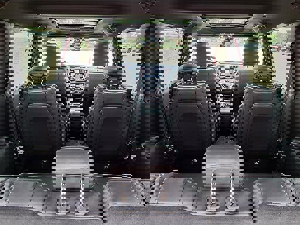 New 2026 Chrysler Pacifica Limited w/ S Appearance Package image 25