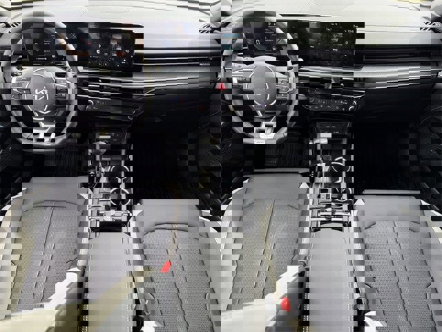 Used 2026 Kia K5 GT-Line image 11