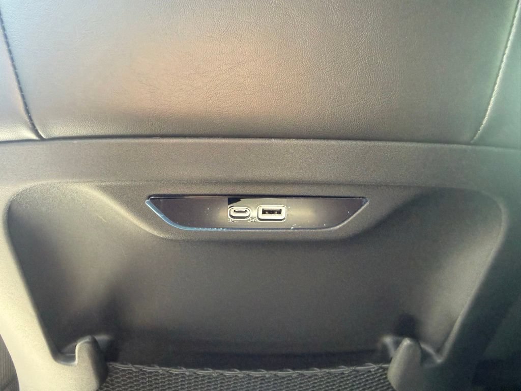 New 2027 Chrysler Pacifica Select w/ Family Tech Group FWD image 36