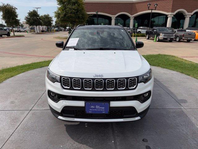 Used 2026 Jeep Compass Limited AWD/4WD image 2
