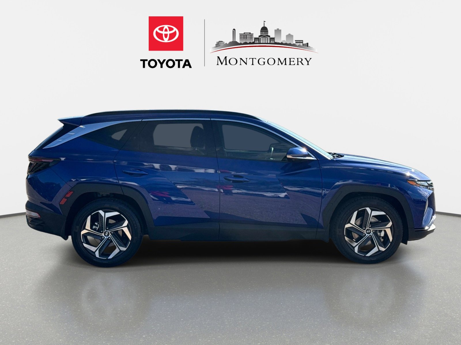 Used 2023 Hyundai Tucson Limited FWD image 2