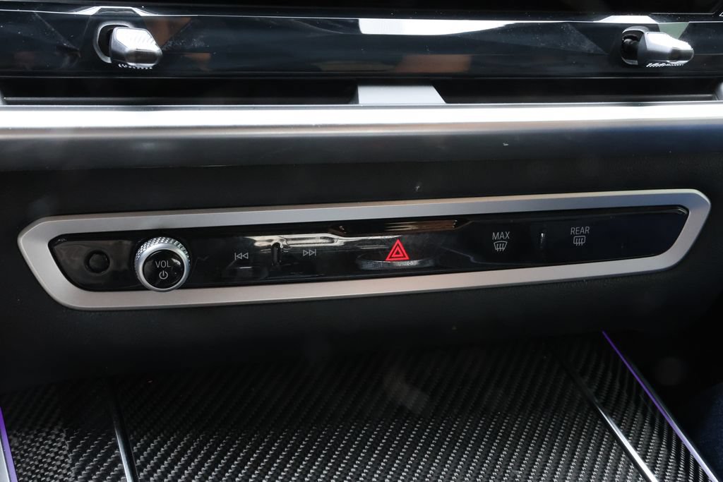 Used 2025 BMW X5 M60i AWD/4WD image 17