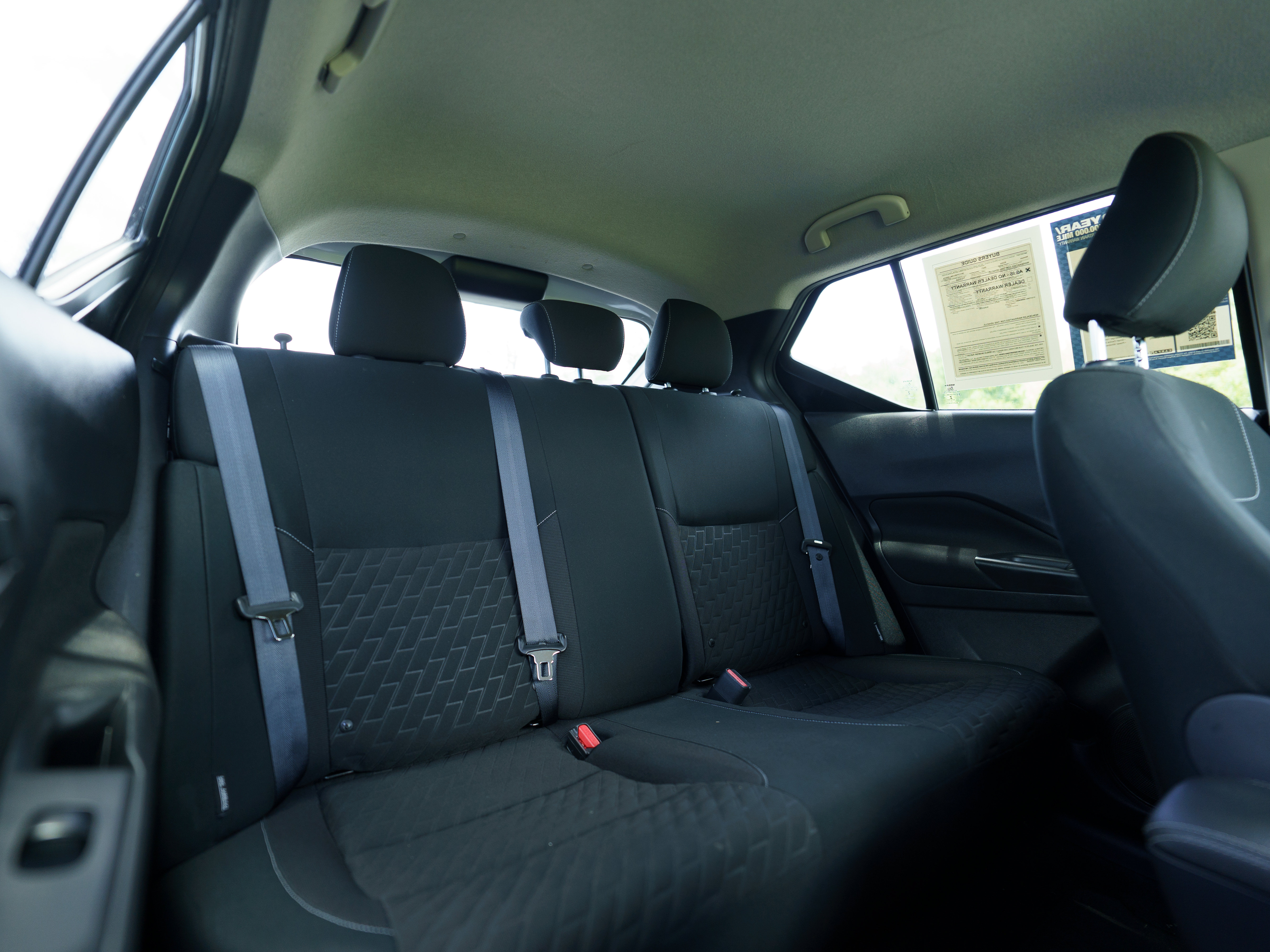 Used 2021 Nissan Kicks S FWD image 12