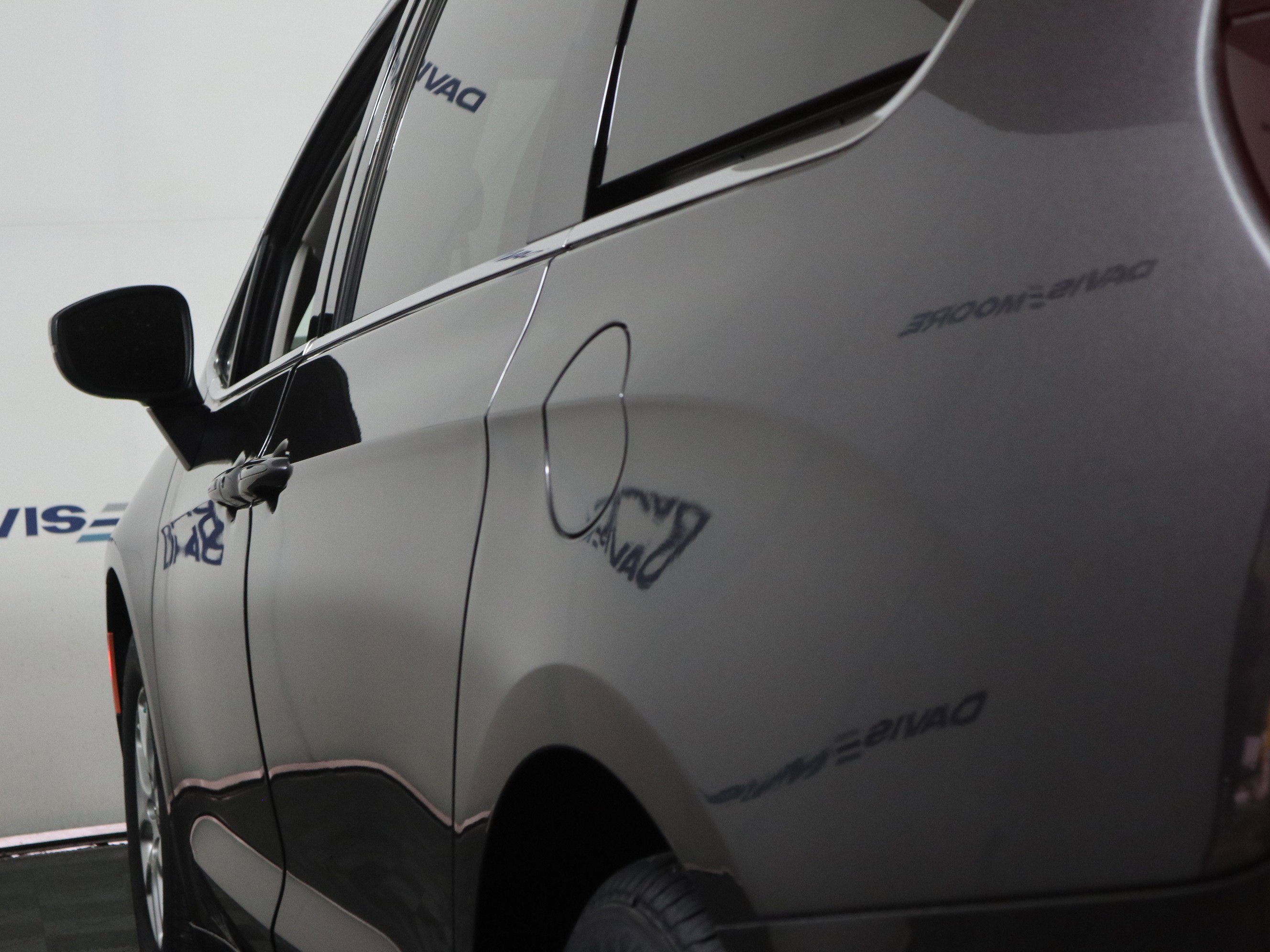 Used 2023 Chrysler Pacifica Touring-L image 10