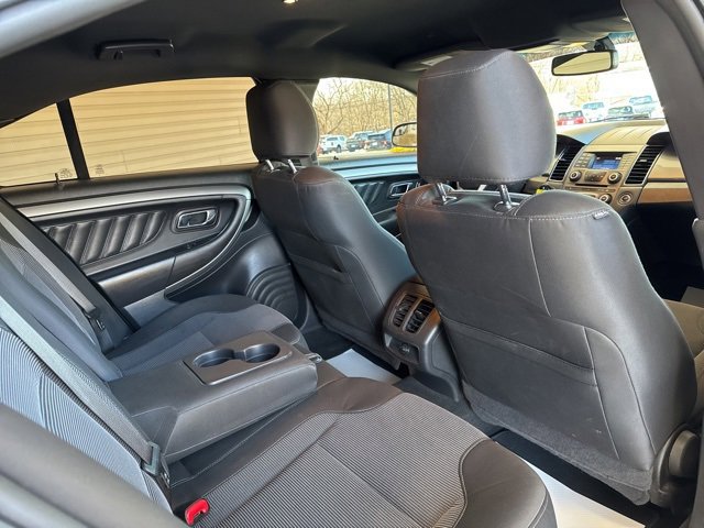 Used 2015 Ford Taurus SEL image 26