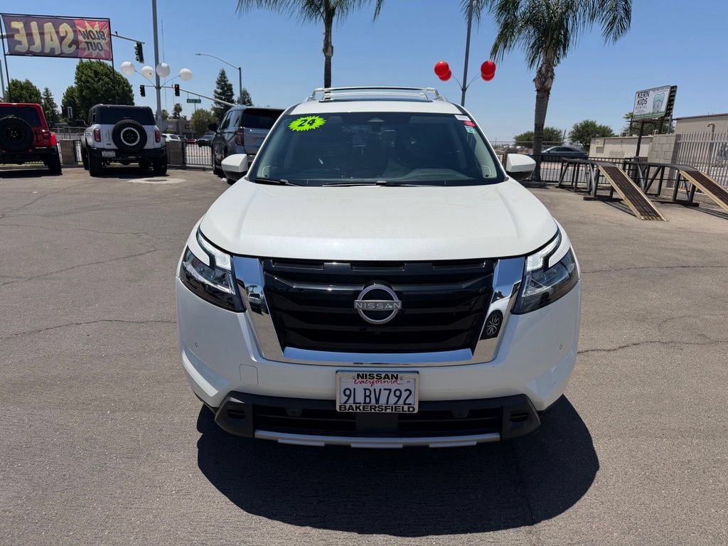 Certified 2024 Nissan Pathfinder SL w/ SL Premium Package FWD video 2