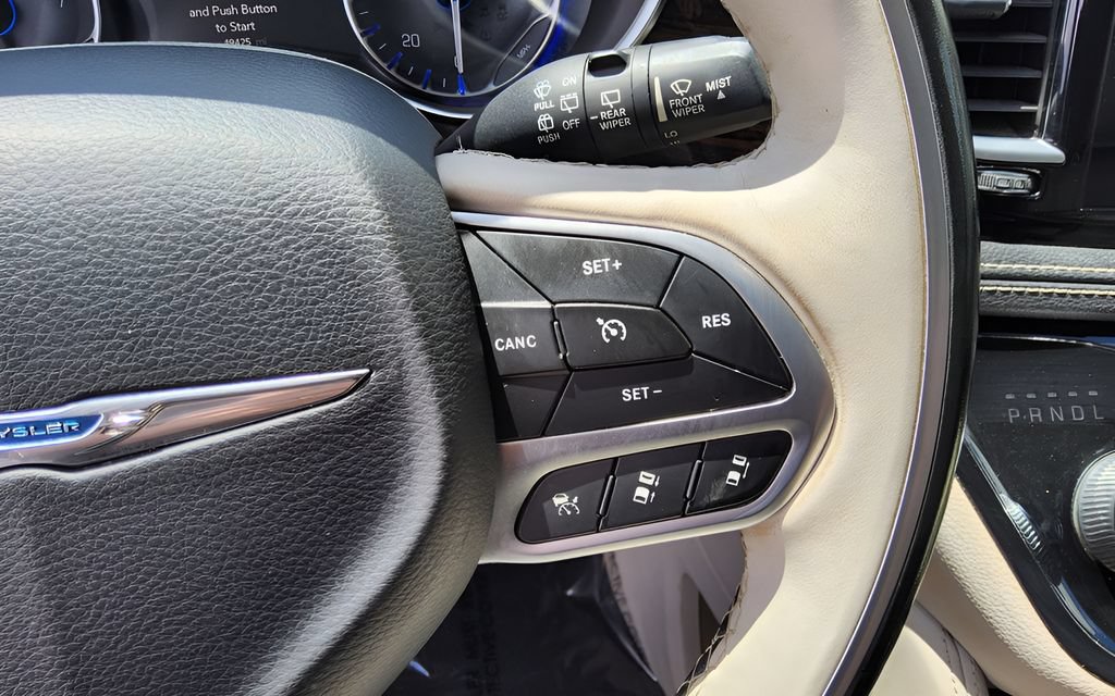 Used 2021 Chrysler Pacifica Limited w/ Premium & Safety Sphere Group AWD/4WD image 18