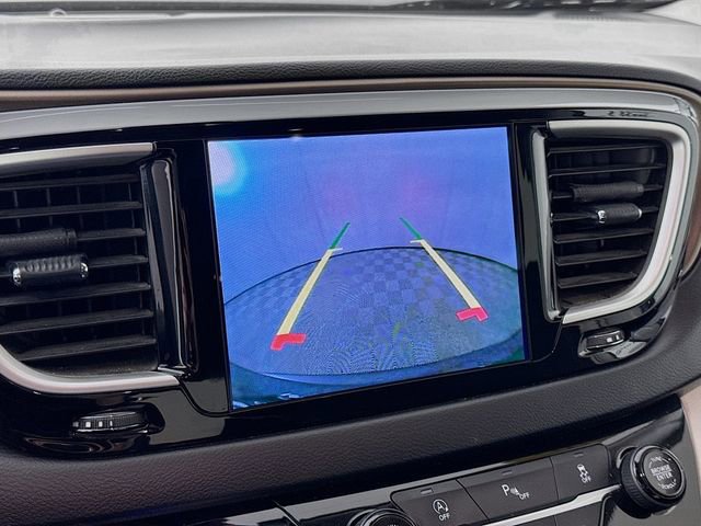 Used 2017 Chrysler Pacifica Touring Plus w/ Tire & Wheel Group image 13