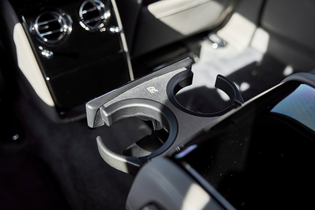 Used 2025 Rolls-Royce Phantom image 59