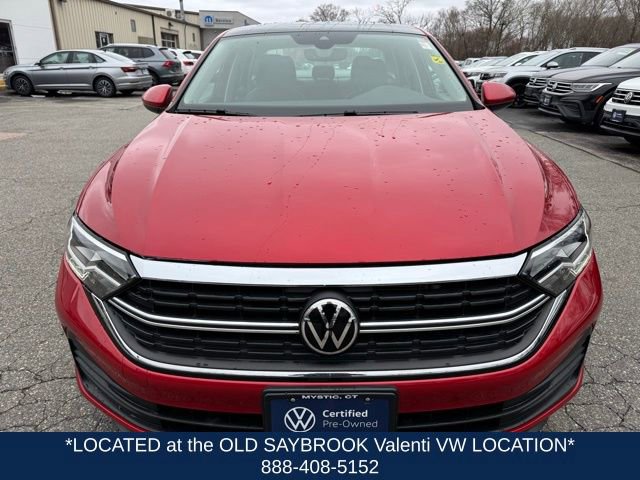 Certified 2023 Volkswagen Jetta SE w/ Panoramic Sunroof Package FWD image 2