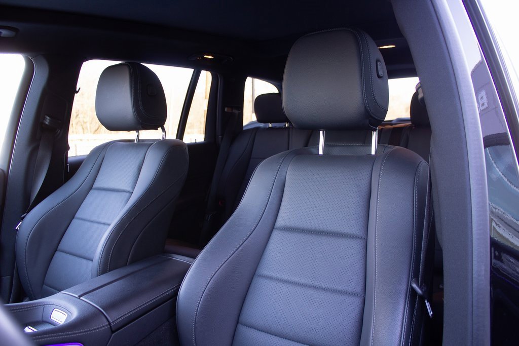 Used 2025 Mercedes-Benz GLS 450 4MATIC image 10
