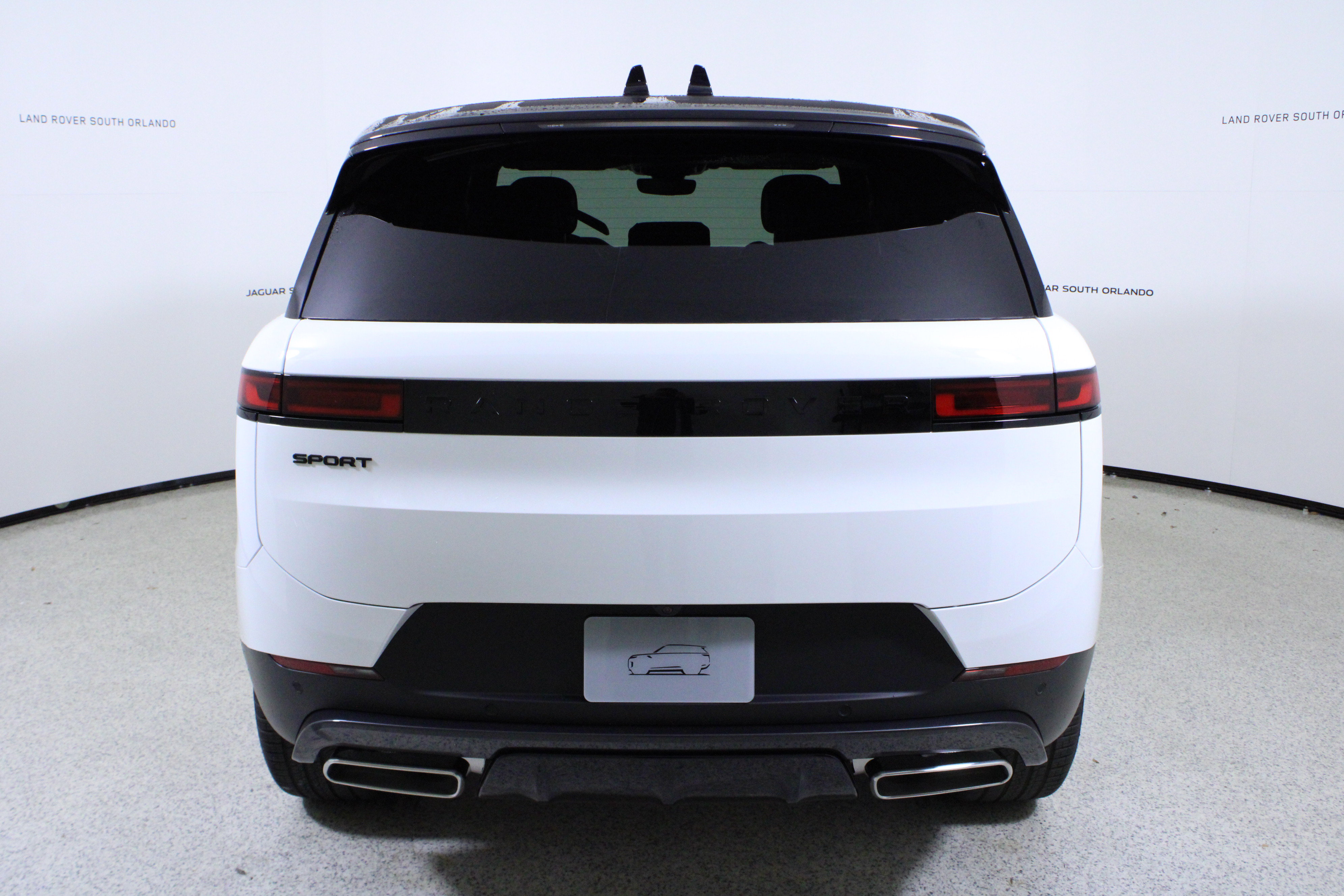 New 2026 Land Rover Range Rover Sport SE image 6