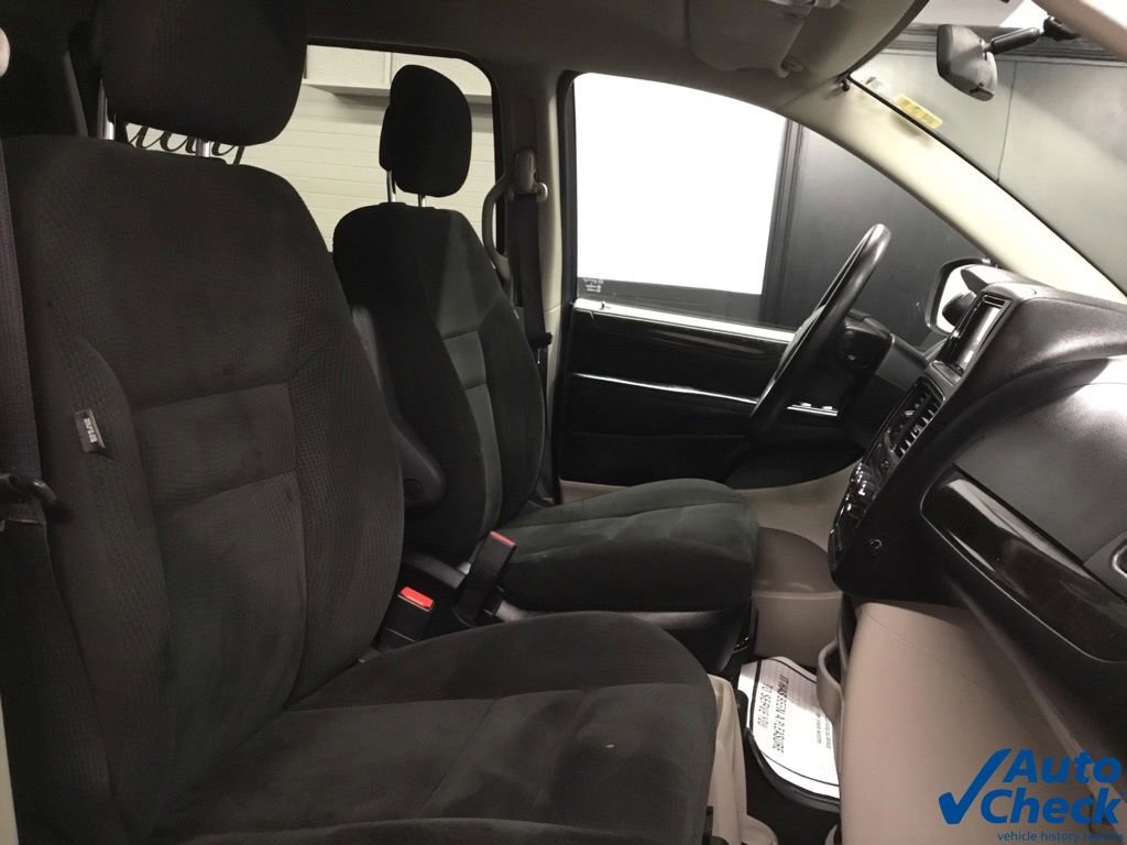 Used 2015 Dodge Grand Caravan SE w/ Quick Order Package 29E SE image 32