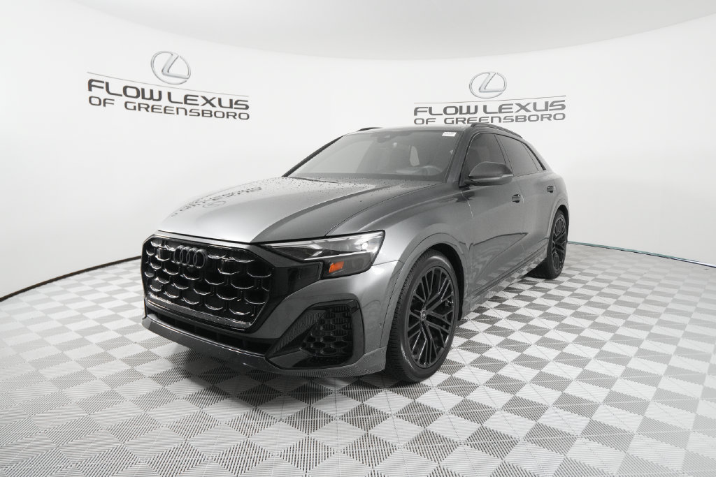 Used 2024 Audi SQ8 Prestige AWD/4WD image 1