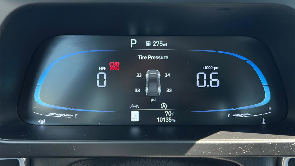 Certified 2025 Hyundai Elantra SE image 22