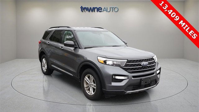 Used 2023 Ford Explorer XLT w/ Equipment Group 202A image 11