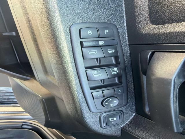 Used 2024 RAM 2500 Tradesman w/ Chrome Appearance Group AWD/4WD image 19