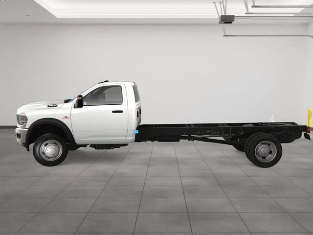 New 2023 RAM 5500 Tradesman image 3