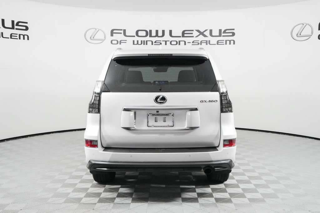 Used 2023 Lexus GX 460 Premium w/ Accessory Package AWD/4WD image 6