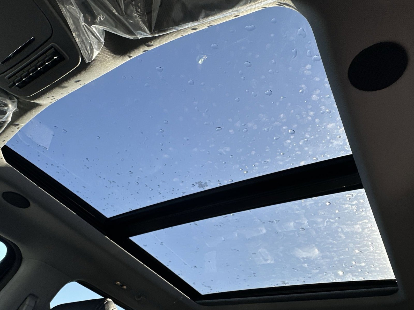 New 2026 Ford F250 Lariat w/ Black Appearance Package image 33