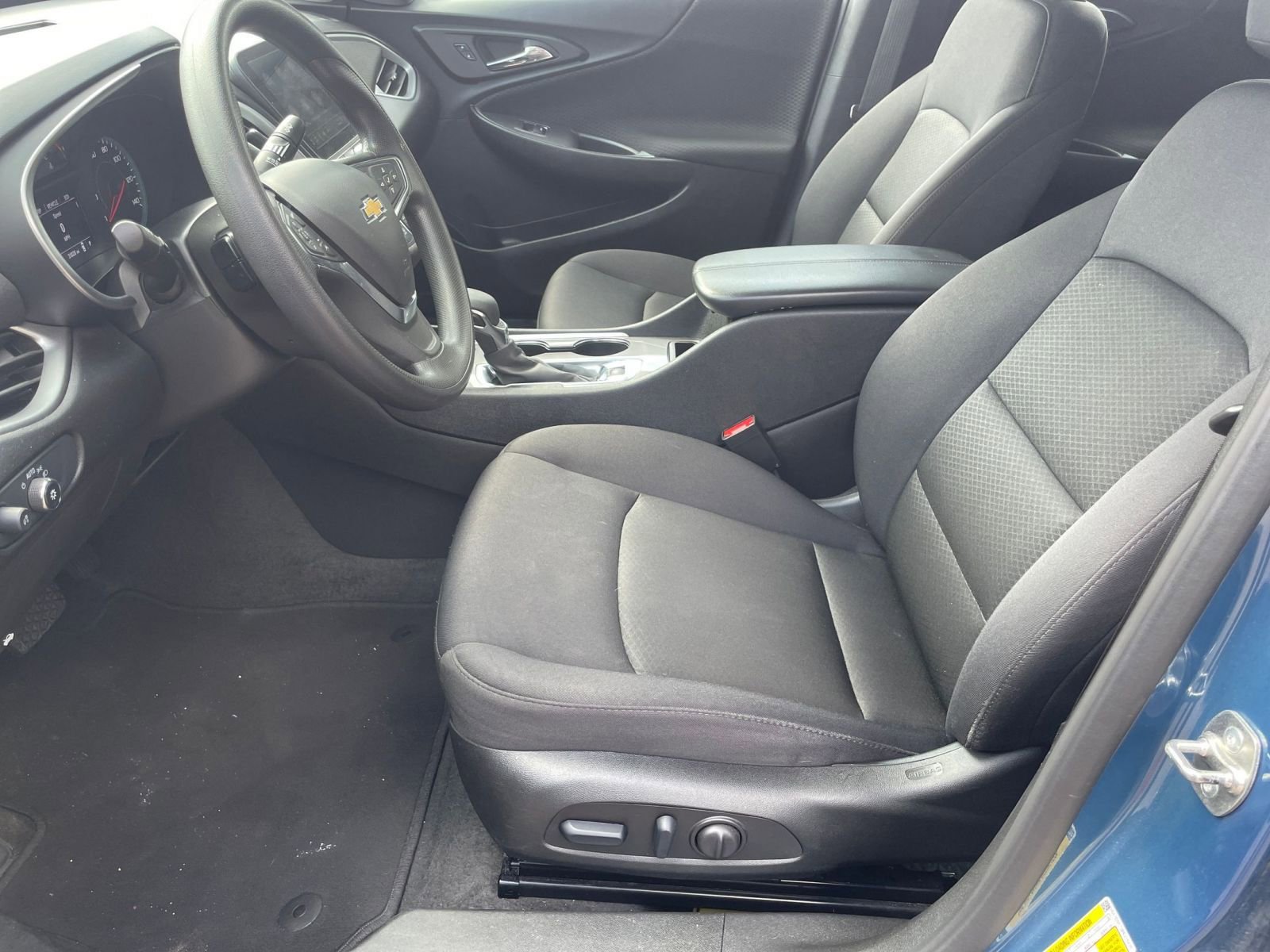 Used 2024 Chevrolet Malibu LT image 27