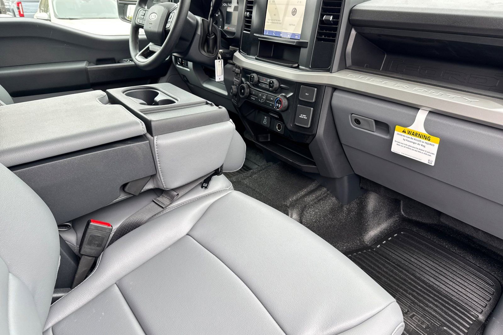 New 2025 Ford F550 4x4 Crew Cab Super Duty image 14