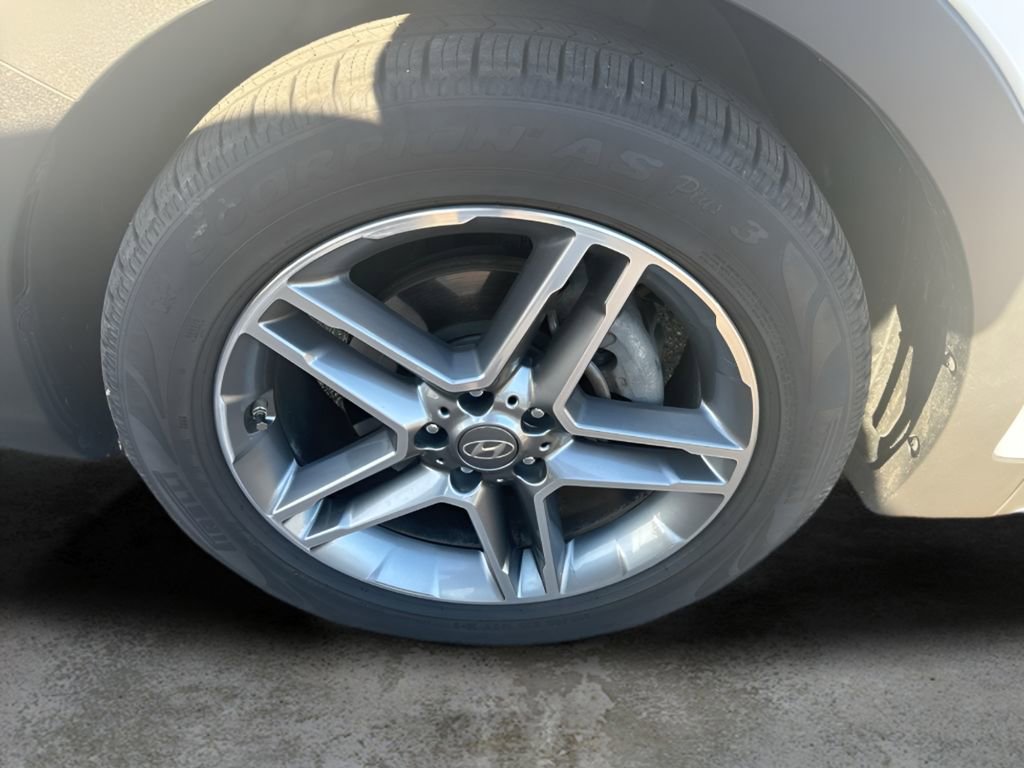 Used 2019 Hyundai Santa Fe XL FWD image 29