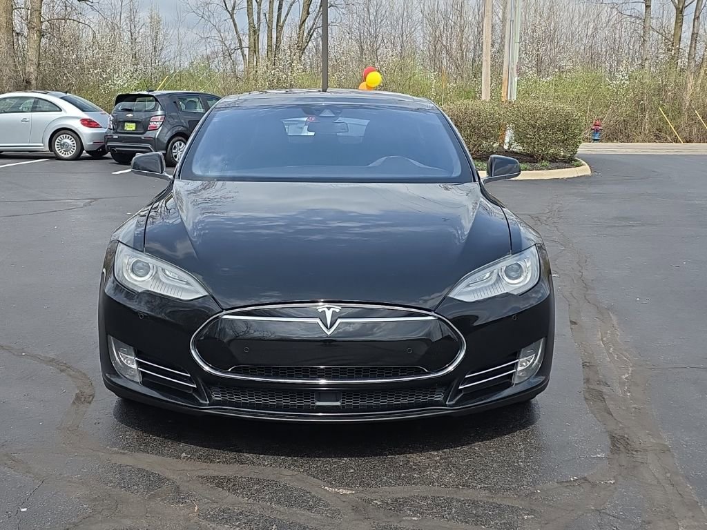 Used 2015 Tesla Model S 85D image 2