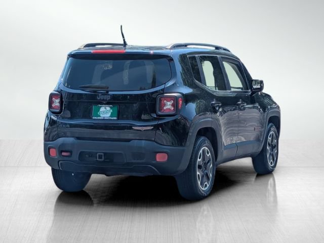 Used 2016 Jeep Renegade Trailhawk w/ Premium Trailhawk Package AWD/4WD image 4